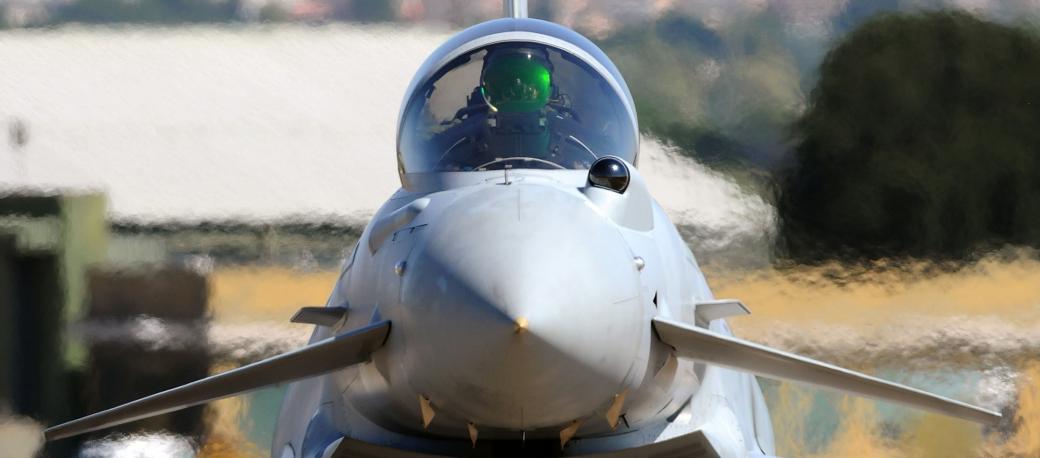 Excelitas开发并制造了Eurofighter Typhoon计划的朝上显示