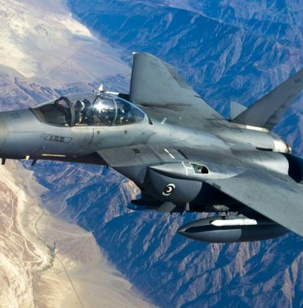 Excelitas第一模块部署在麦道美国空军F15鹰空优势战斗机上