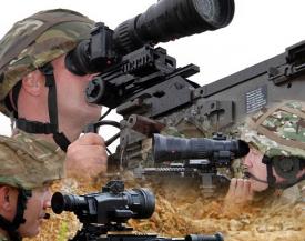Excelitas重机枪瞄准器经过精心设计，能够在重型自动武器火力的持续冲击下持续准确地工作