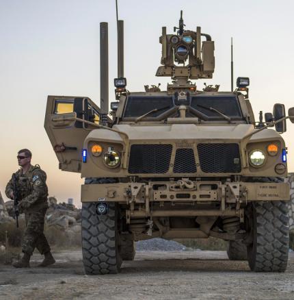 prodphoto_do_rws_jltv_usdodfreetouse160927-f-rn544-230a_cb-cr.jpg  - 联合灯术车（JLTV）
